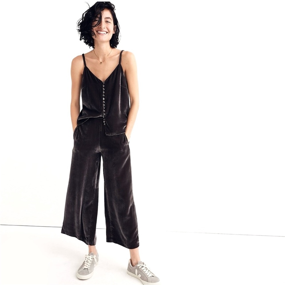 MADEWELL Velvet Pull-On Wide Leg Stretch Ankle Pant in Black Coal (charcoal) — M